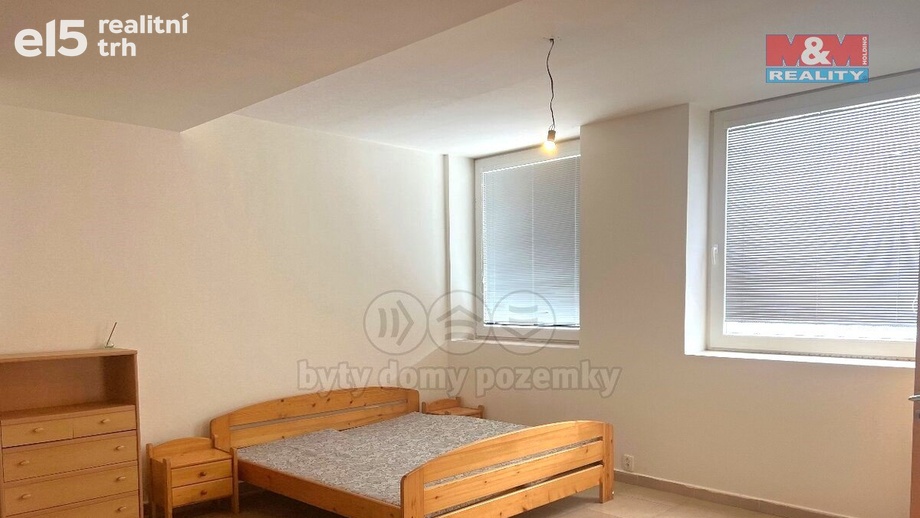 Pronájem byty 1+kk, 38 m² - Holice