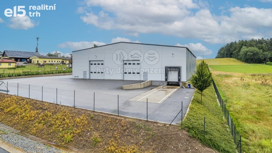 Pronájem sklady, 1 483 m² - Roudná