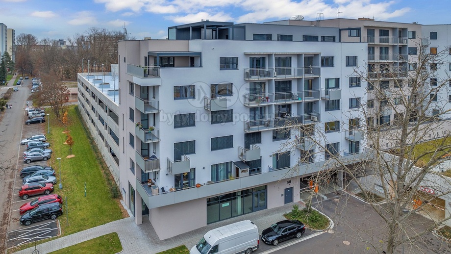 Pronájem garážového stání 13 m², Pardubice - Zelené Předměstí
