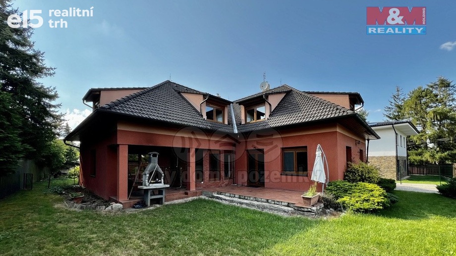 Prodej rodinné domy, 430 m² - Ohrobec