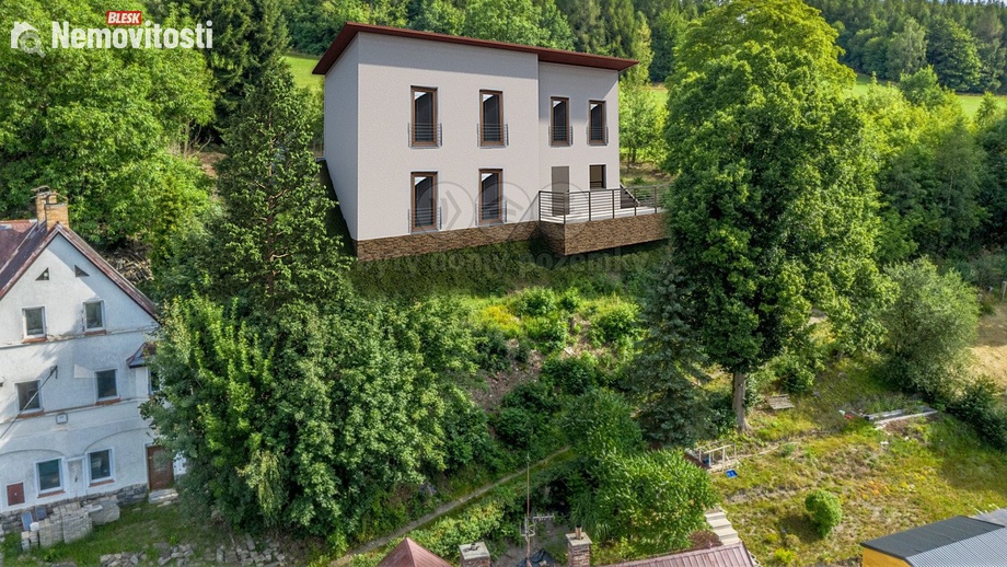 Prodej stavebního pozemku 1 277 m², Pěnčín