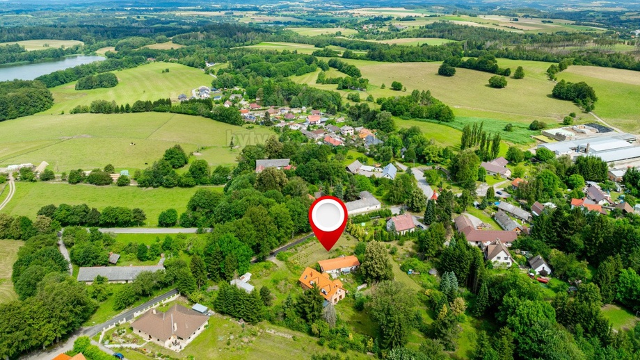 Prodej stavebního pozemku 2 000 m², Zbinohy