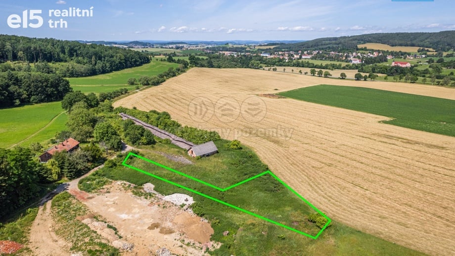 Prodej pozemky pro komerční výstavbu, 1 369 m² - Kosova Hora