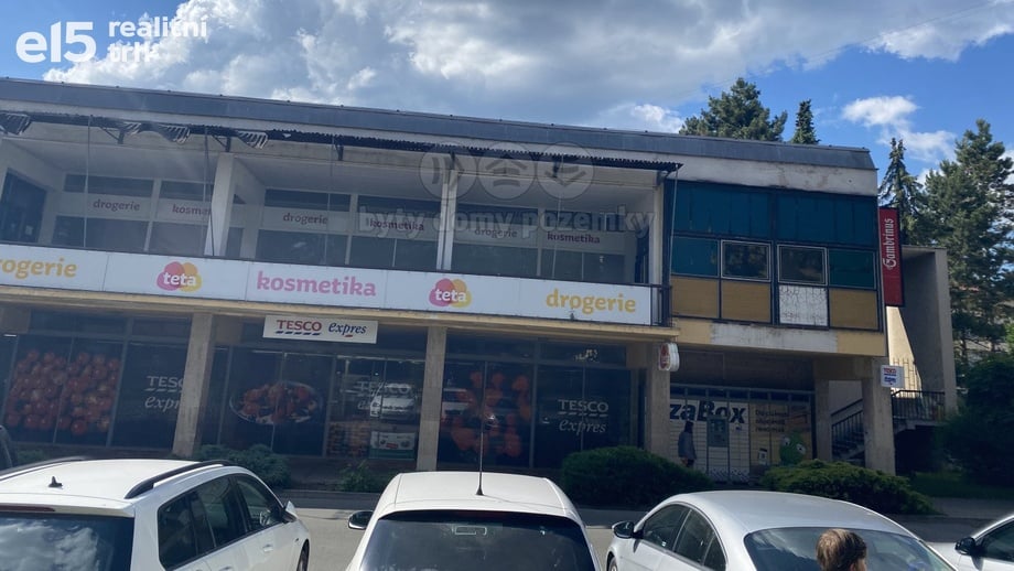Pronájem obchodní prostory, 180 m² - Sázava