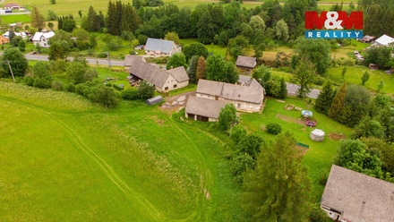 Prodej stavebního pozemku 1 442 m², Vápenná