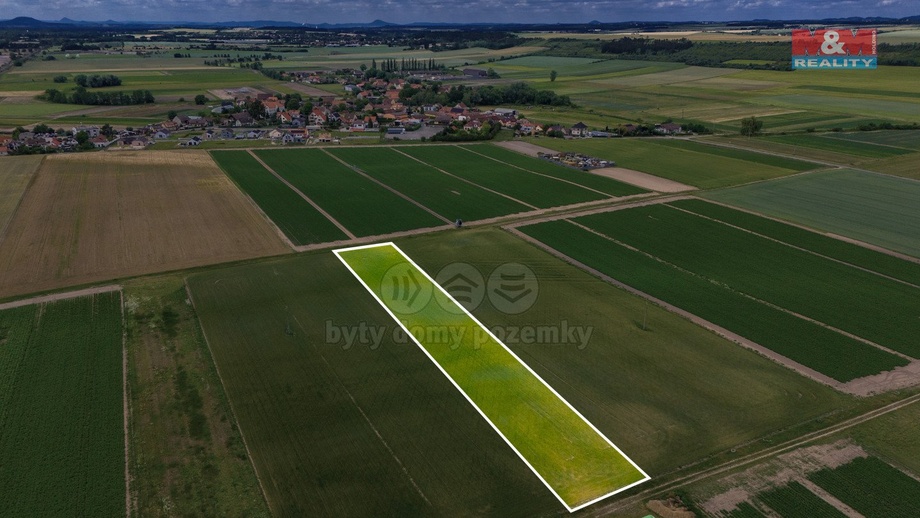 Prodej pole 4 454 m², Dřísy