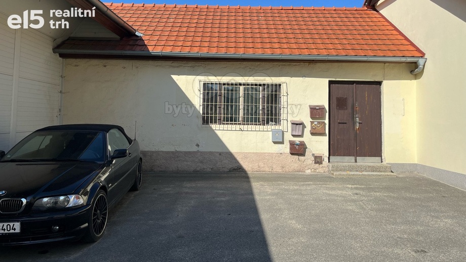 Pronájem obchodní prostory, 37 m² - Horažďovice