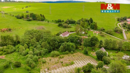 Prodej stavebního pozemku 800 m², Huzová