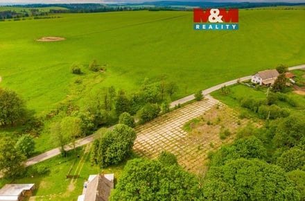 Prodej stavebního pozemku 800 m², Huzová