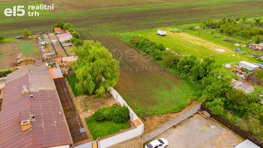 Prodej pozemky pro bydlení, 1 404 m² - Šanov