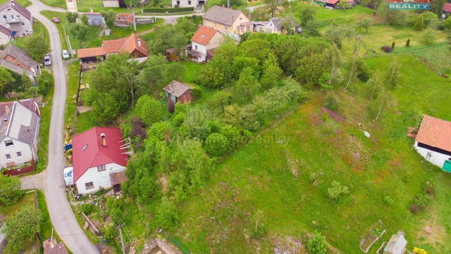 Prodej stavebního pozemku 987 m², Strmilov
