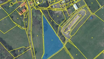 Prodej specifického pozemku 12 246 m², Hrobčice - Mukov