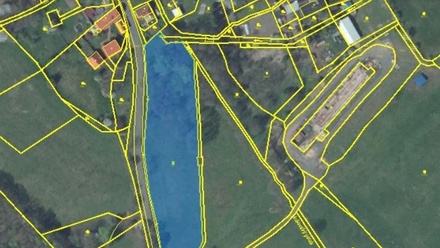 Prodej specifického pozemku 12 246 m², Hrobčice - Mukov