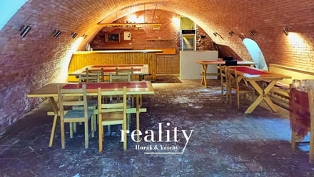 Prodej činžovního domu 429 m², Znojmo