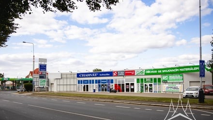 Pronájem obchodního prostoru 200 m², Kolín IV