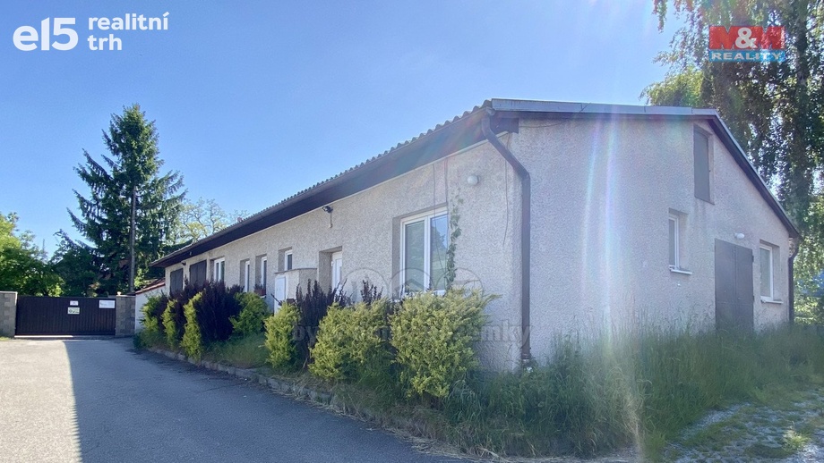 Pronájem obchodní prostory, 200 m² - Bystřice