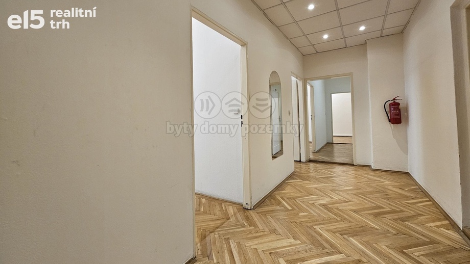 Pronájem kanceláře, 108 m² - Praha - Vinohrady