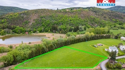 Prodej stavebního pozemku 1 500 m², Jince