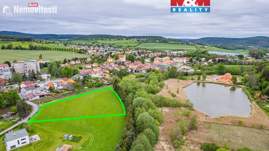 Prodej stavebního pozemku 1 500 m², Jince