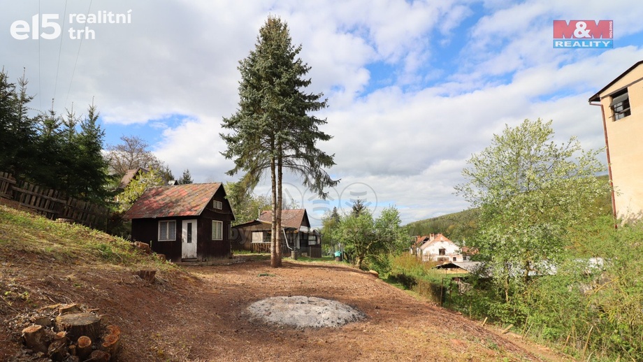 Prodej pozemky - zahrady, 674 m² - Pnětluky - Konětopy