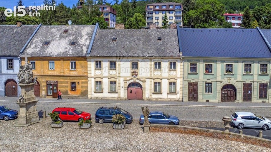 Prodej rodinné domy, 595 m² - Manětín
