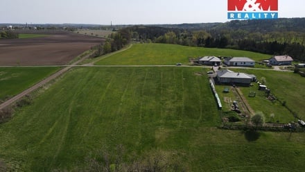 Prodej stavebního pozemku 3 941 m², Klenovice