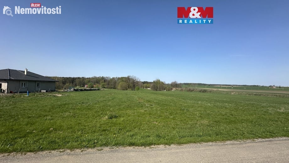 Prodej stavebního pozemku 3 941 m², Klenovice