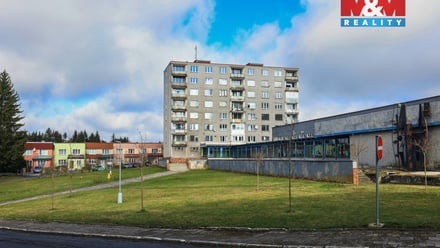 Pronájem bytu 1+kk 20 m², Rovná