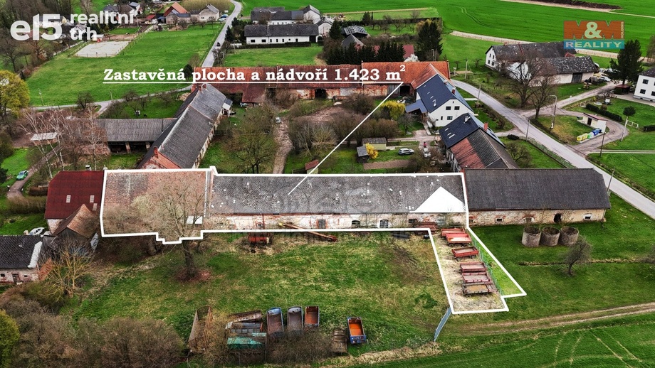 Prodej zemědělské objekty, 1 000 m² - Luková
