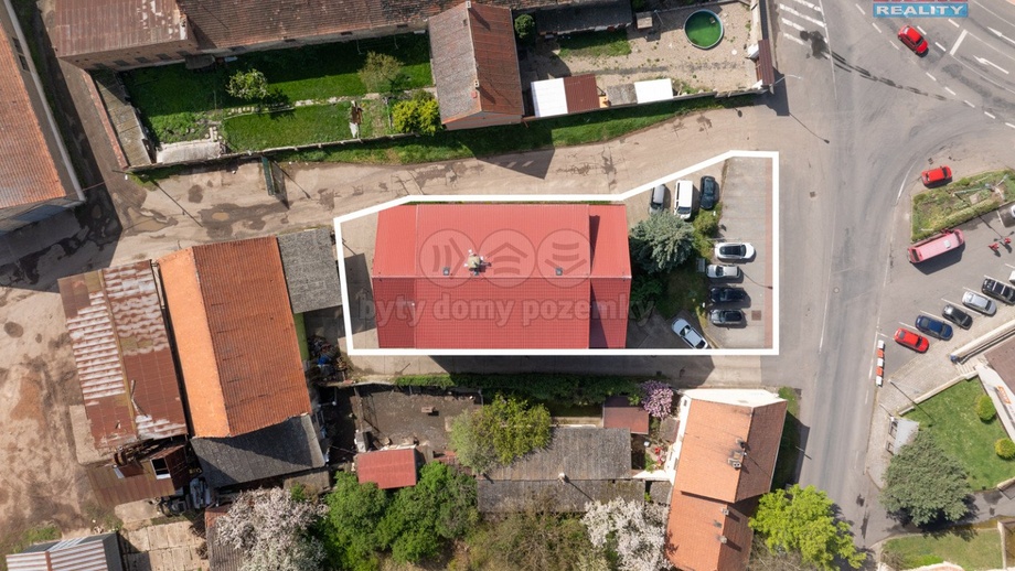 Prodej činžovního domu 1 006 m², Dobroměřice