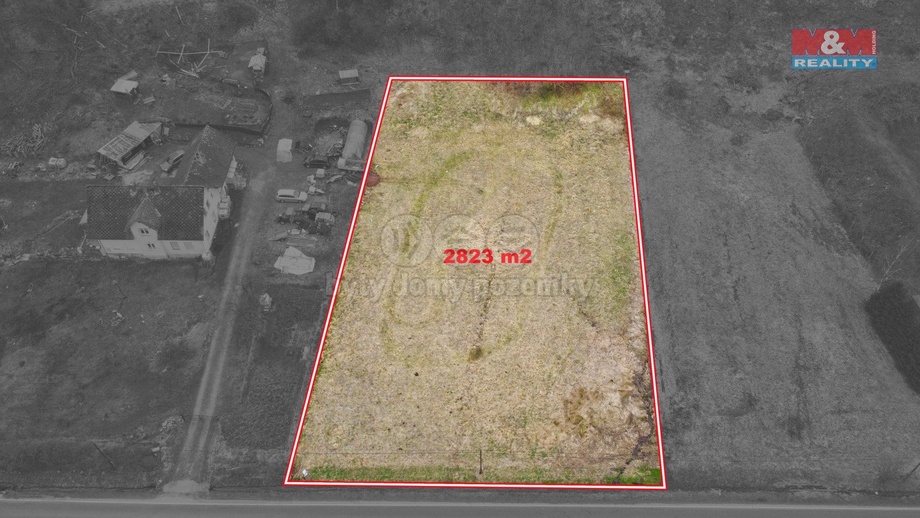 Prodej komerčního pozemku 2 823 m², Hostinné