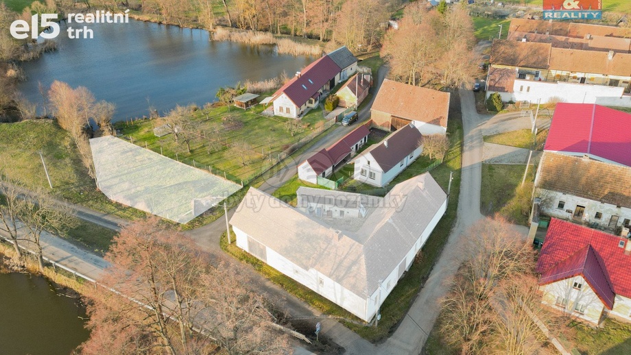 Prodej rodinné domy, 360 m² - Ježovy - Trnčí