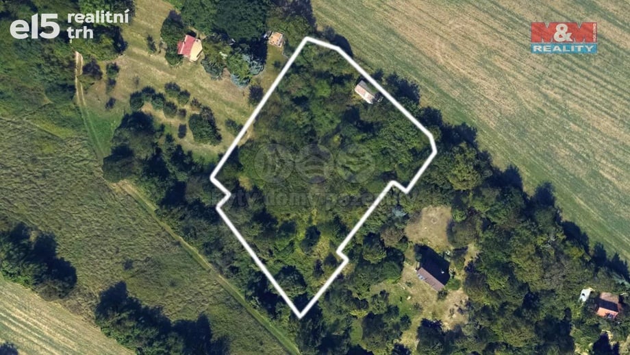 Prodej zahrady 2 620 m², Malé Žernoseky