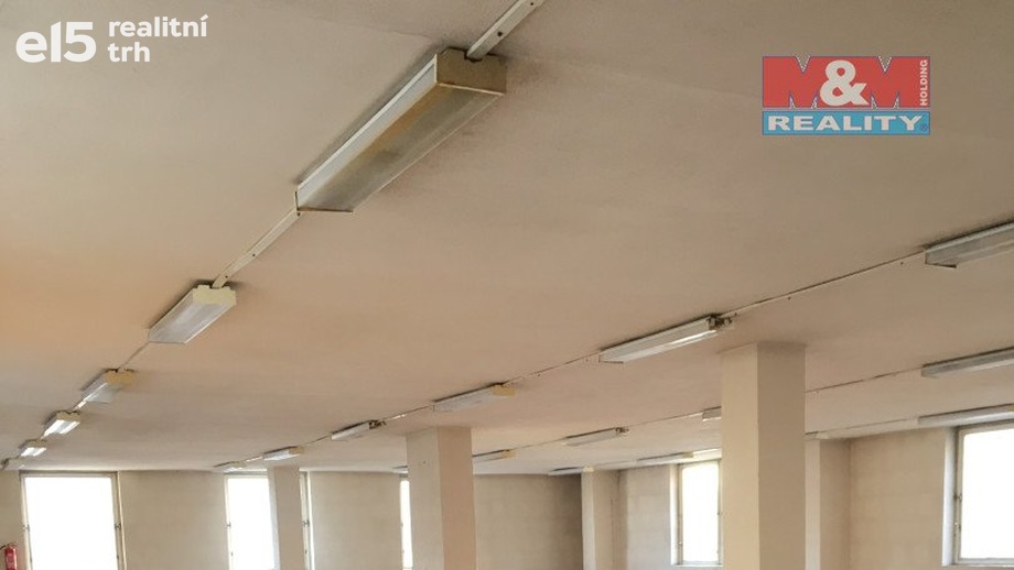 Pronájem skladu 318 m², Louny