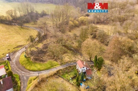 Prodej specifického pozemku 1 518 m², Povrly