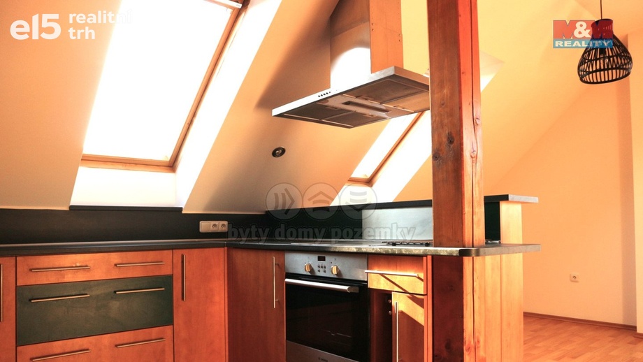 Pronájem byty 2+kk, 90 m² - Dvůr Králové nad Labem