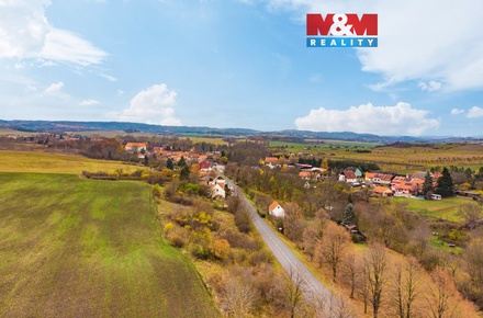 Prodej stavebního pozemku 1 797 m², Nepomyšl