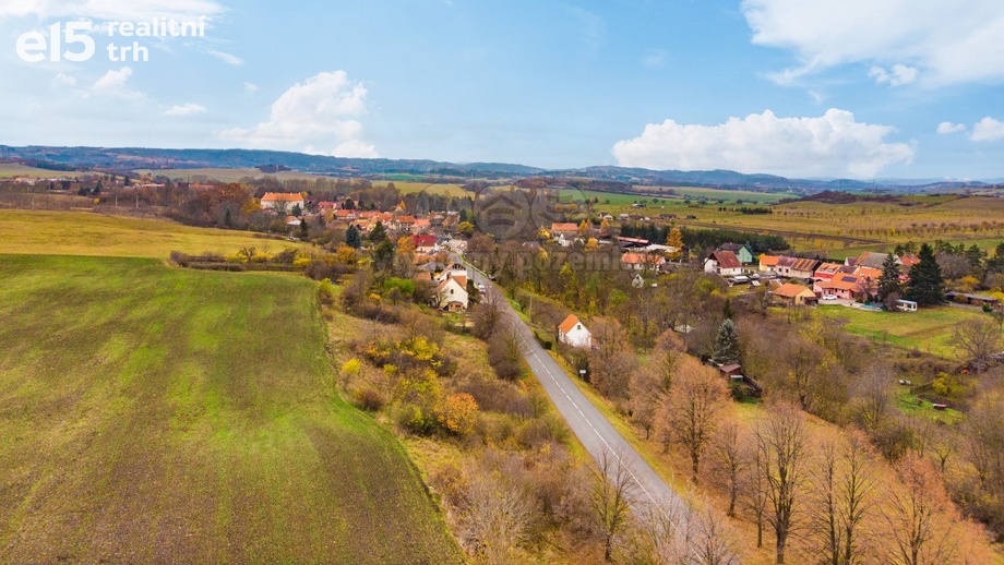Prodej pozemky pro bydlení, 1 797 m² - Nepomyšl