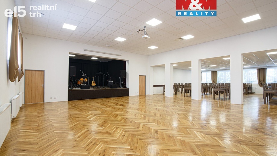 Pronájem komerční nemovitosti 635 m², Vřesina
