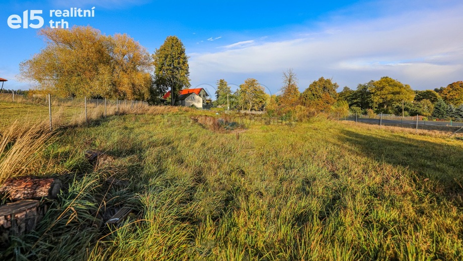 Prodej pozemky pro bydlení, 1 565 m² - Bezvěrov