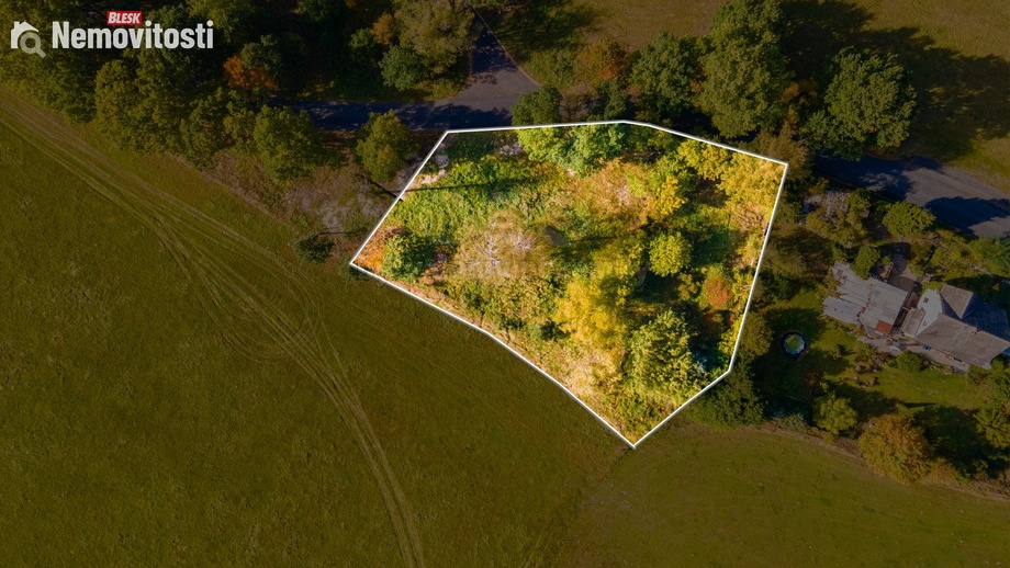 Prodej zahrady 2 205 m², Milhostov