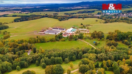 Prodej specifického pozemku 1 899 m², Luby