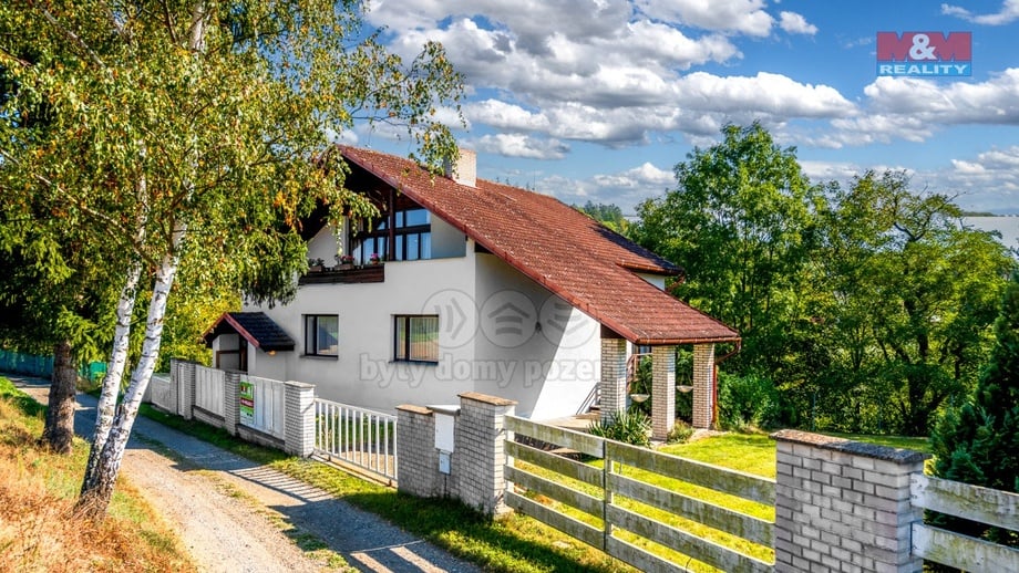 Prodej rodinného domu 180 m², Vlastějovice