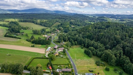Prodej stavebního pozemku 2 001 m², Hamr na Jezeře