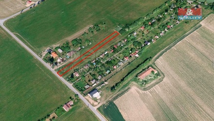 Prodej stavebního pozemku 2 513 m², Černovice