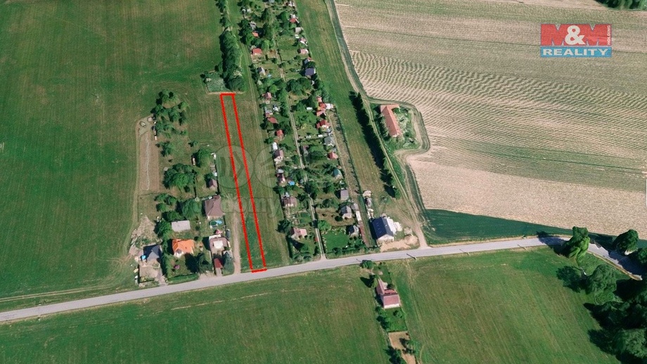 Prodej stavebního pozemku 2 513 m², Černovice
