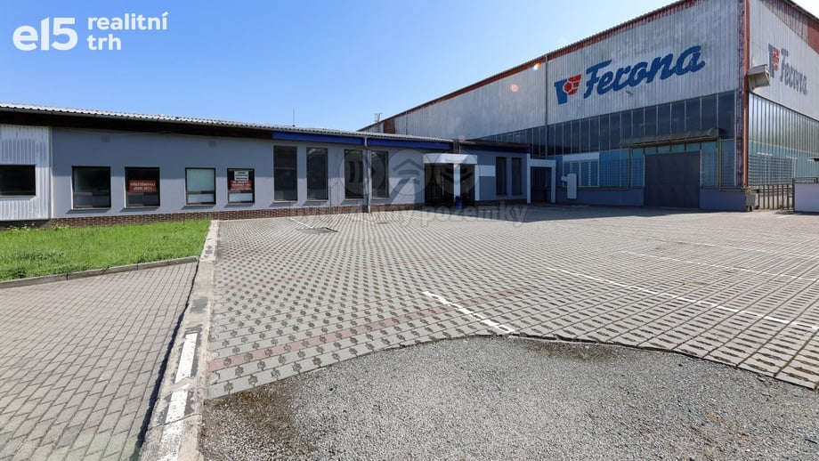 Pronájem obchodní prostory, 607 m² - Staré Město