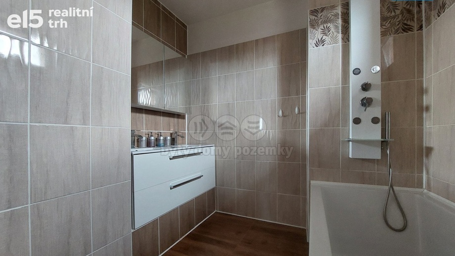 Pronájem rodinné domy, 190 m² - Vřesina
