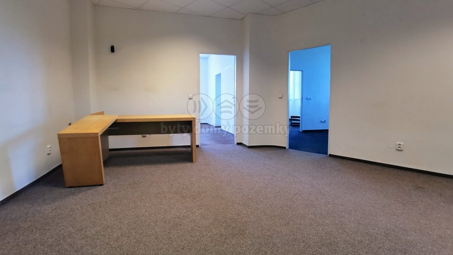 Pronájem kanceláře 130 m², Třinec - Staré Město
