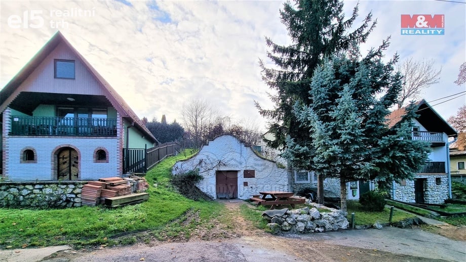 Prodej vinný sklep, 125 m² - Perná